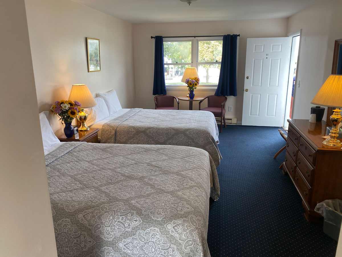 Standard Rooms - Taber Inne | Mystic, CT